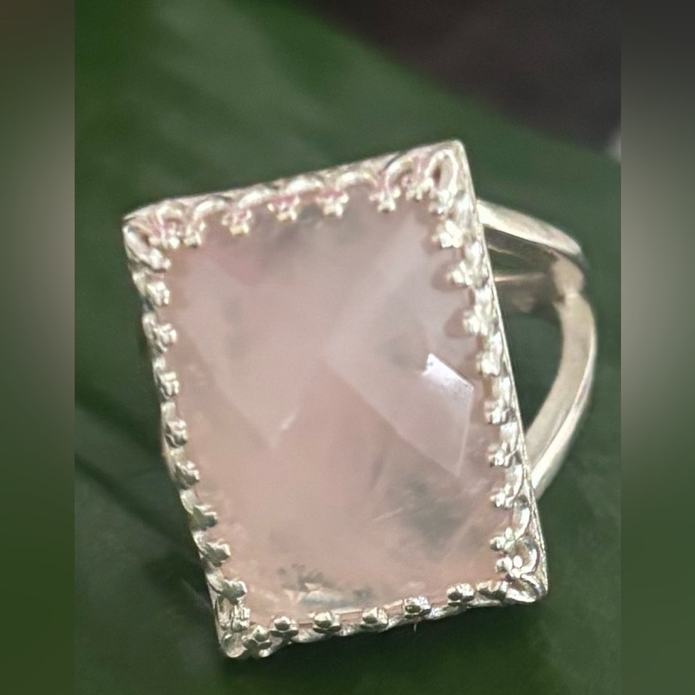 Hand made Elegant Silver and rose quartz Pink Gemstone Ring